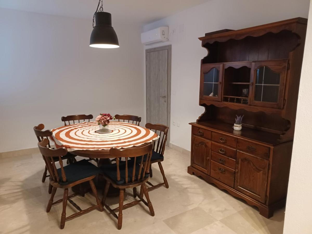 Apartments Andrea Jesenice  Ngoại thất bức ảnh