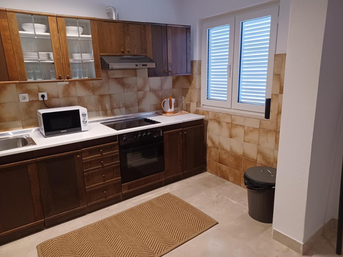 Apartments Andrea Jesenice  Ngoại thất bức ảnh