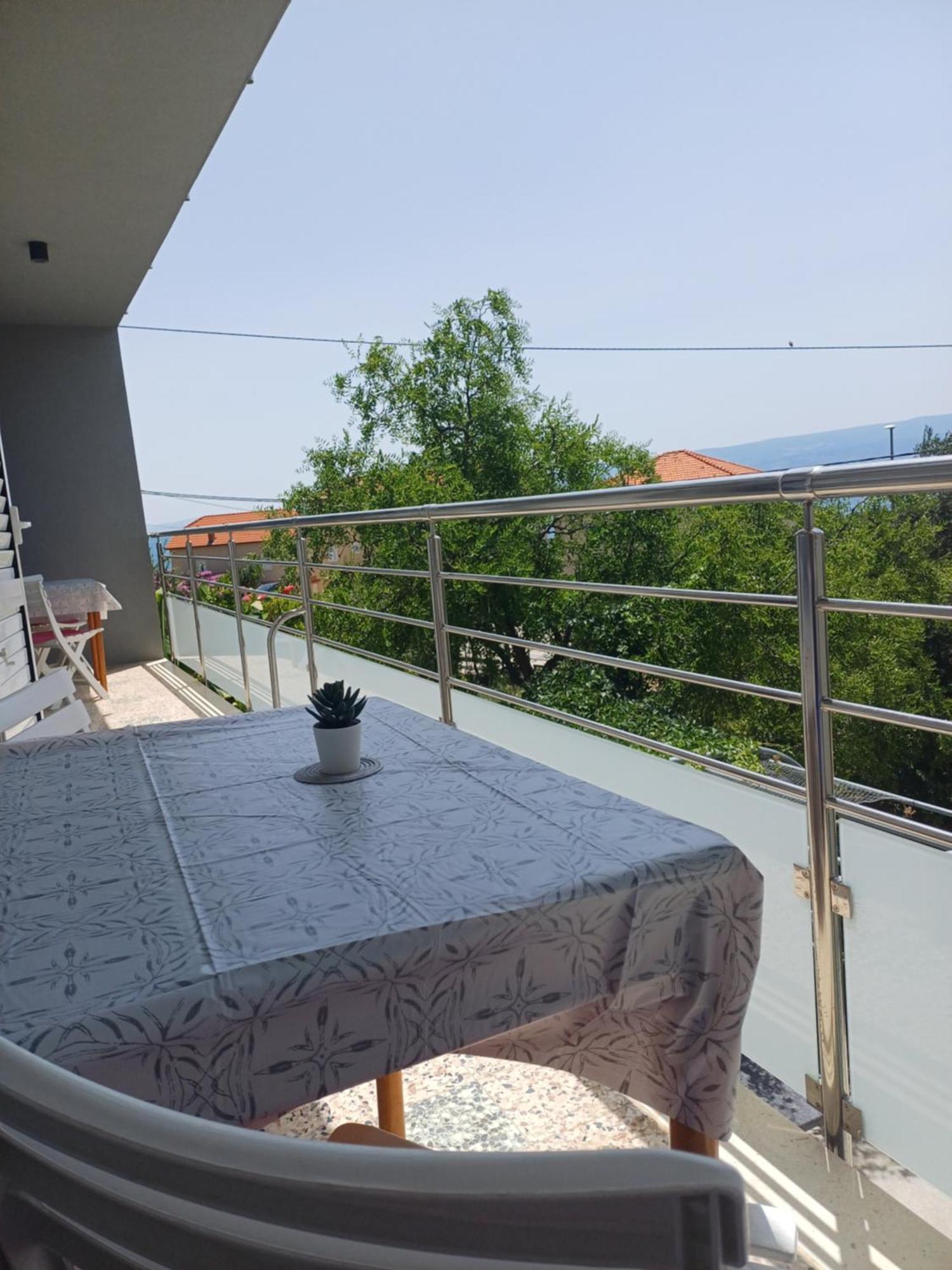 Apartments Andrea Jesenice  Ngoại thất bức ảnh